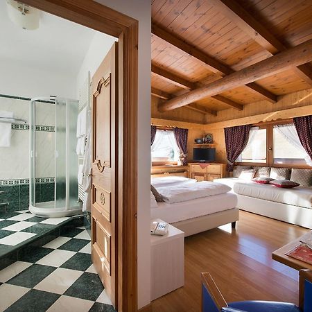 Hotel Posta Livigno Esterno foto