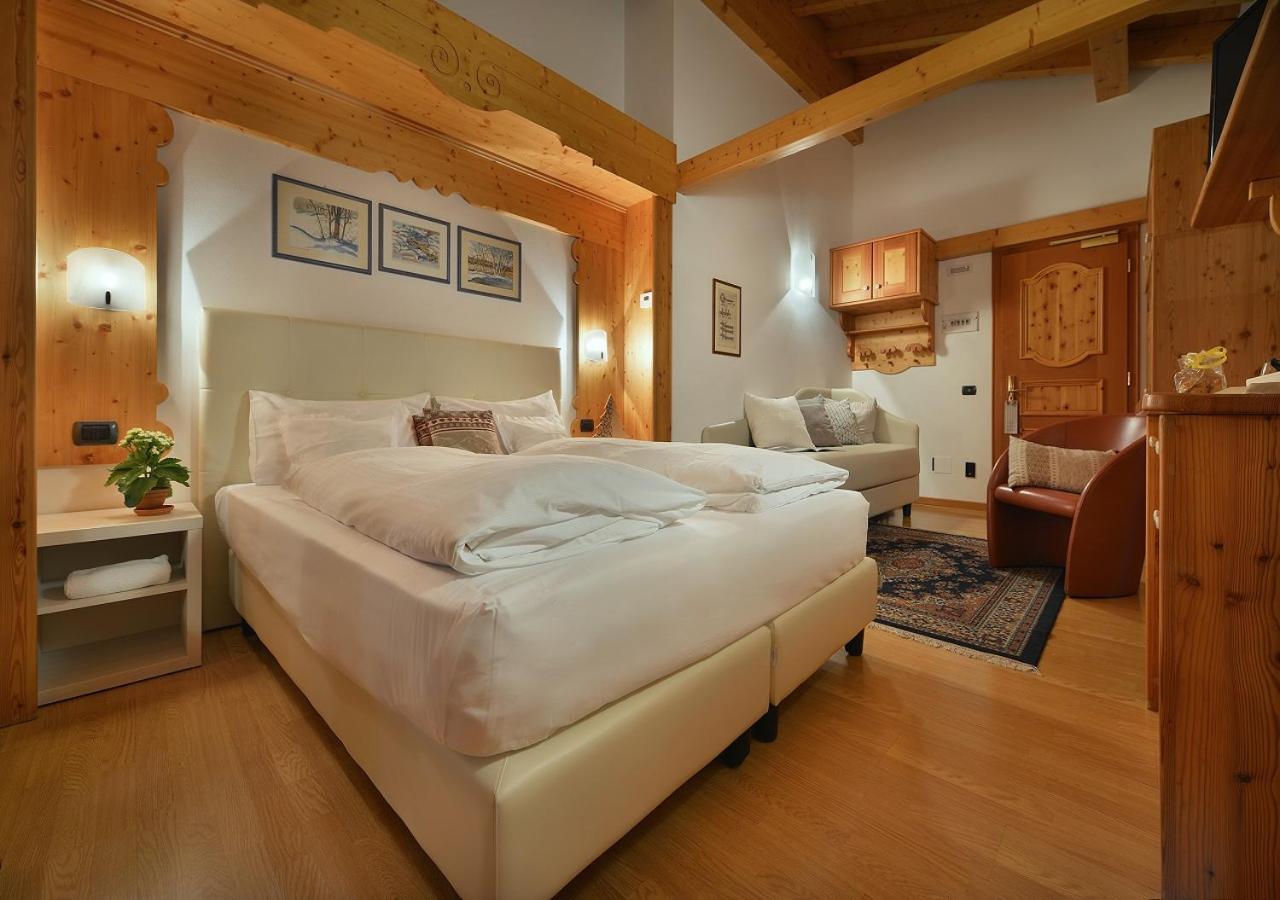 Hotel Posta Livigno Esterno foto