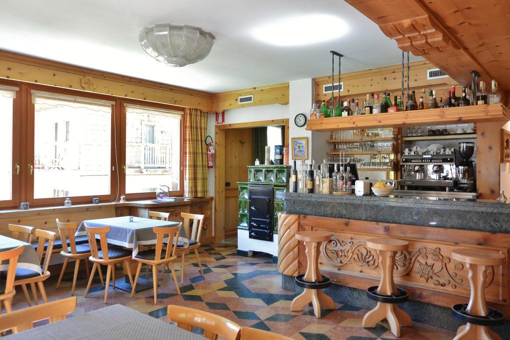 Hotel Posta Livigno Esterno foto