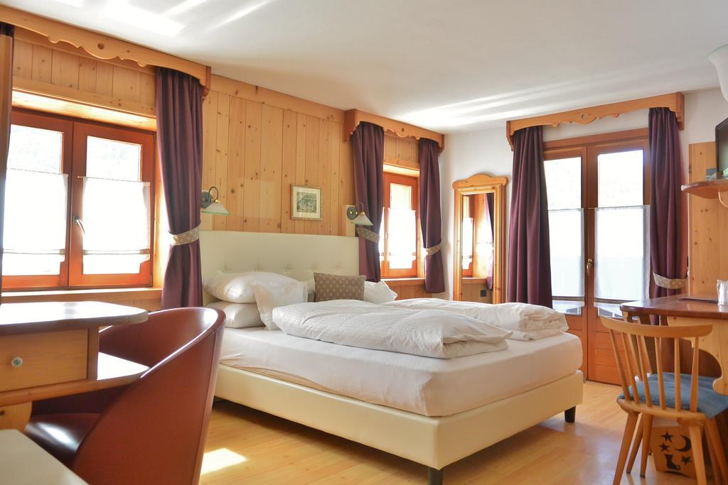 Hotel Posta Livigno Esterno foto