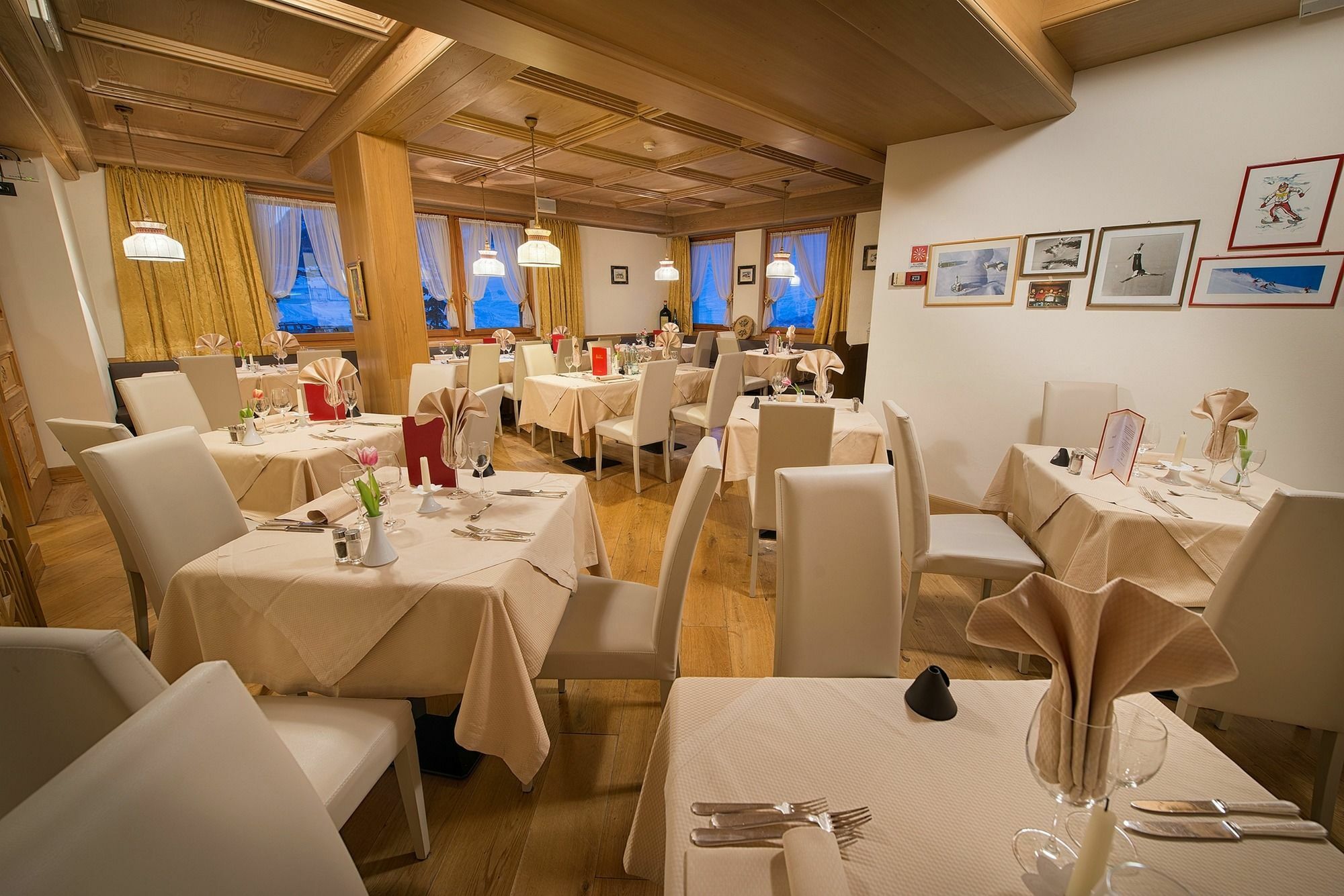 Hotel Posta Livigno Esterno foto