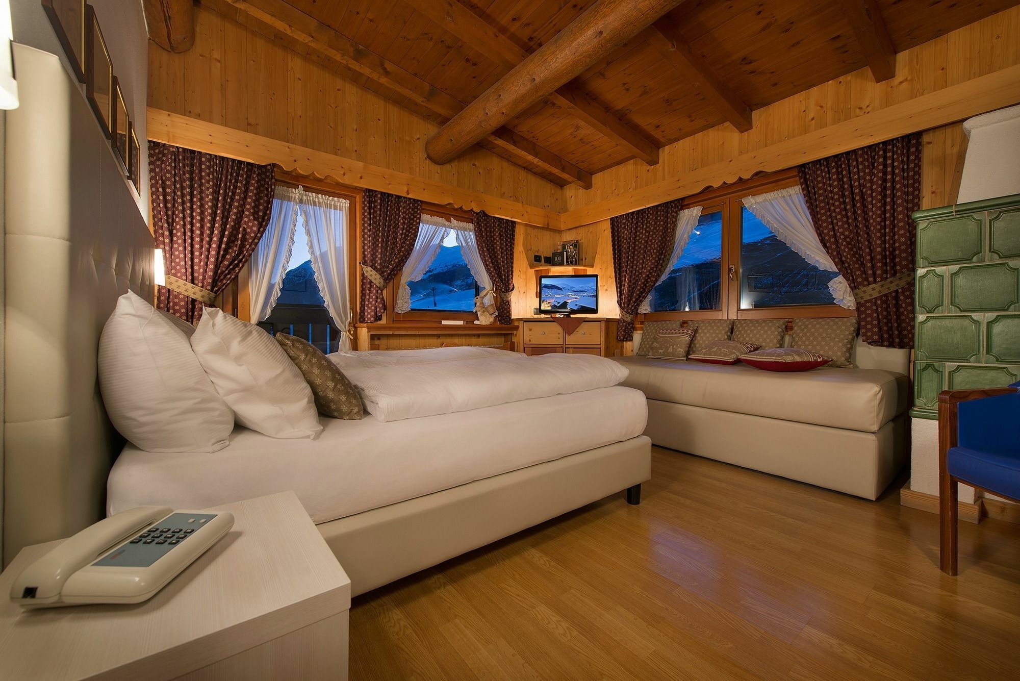 Hotel Posta Livigno Esterno foto